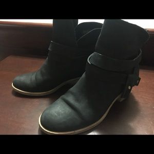Ugg black suede ankle boots size 7 1/2.